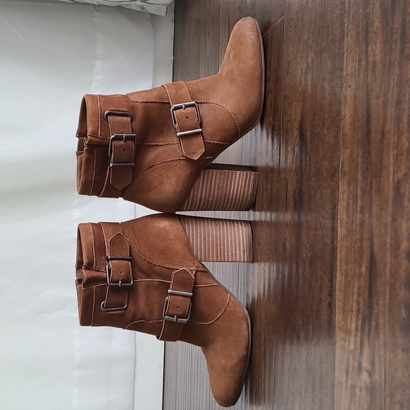 Vince Camuto Brown Leather Booties Size 8 - Picture 5 of 12
